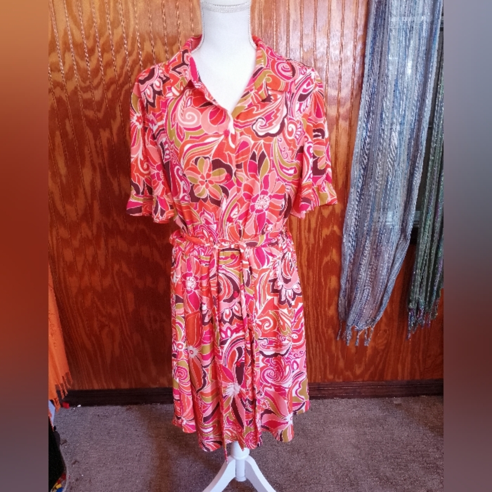 Donna Morgan Floral Print Short Sleeve Dress